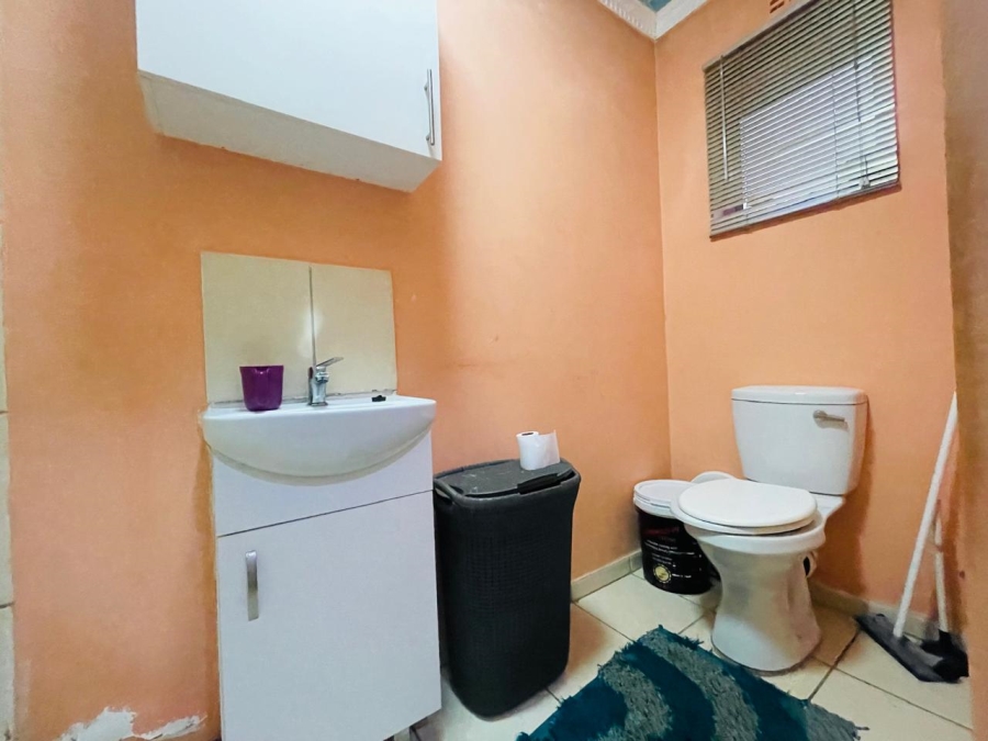 2 Bedroom Property for Sale in Haven Hills Eastern Cape
